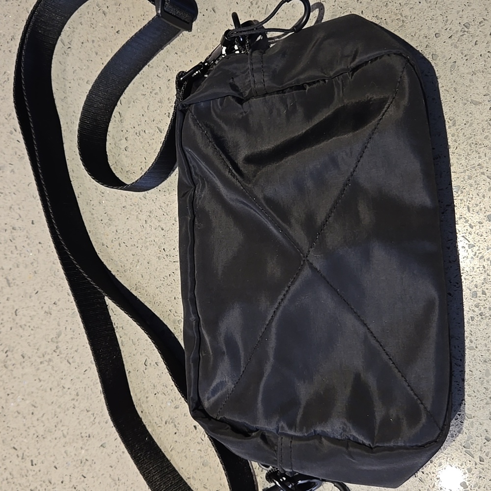 Nylon crossbody camera bag - Picture 3 of 6